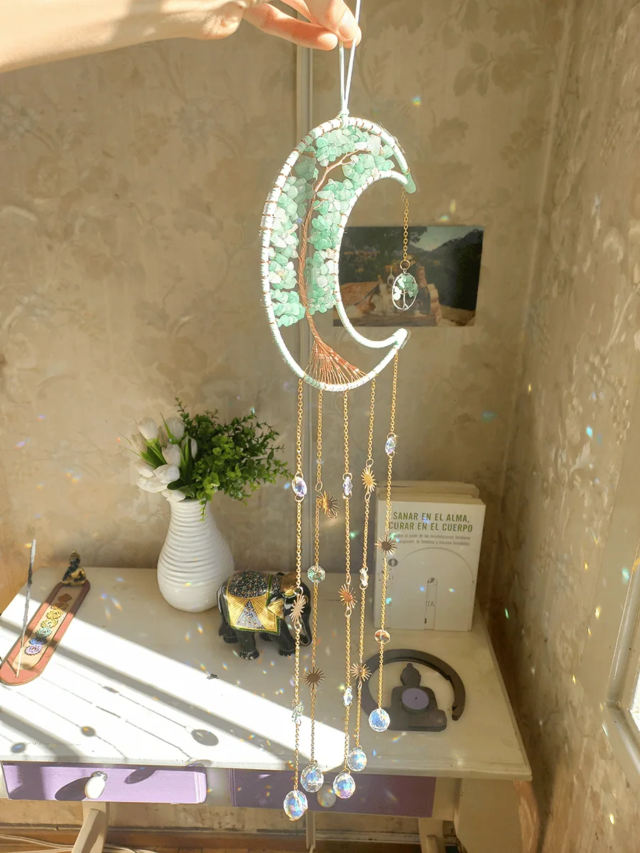 Atrapasol de luna con cuarsos verde