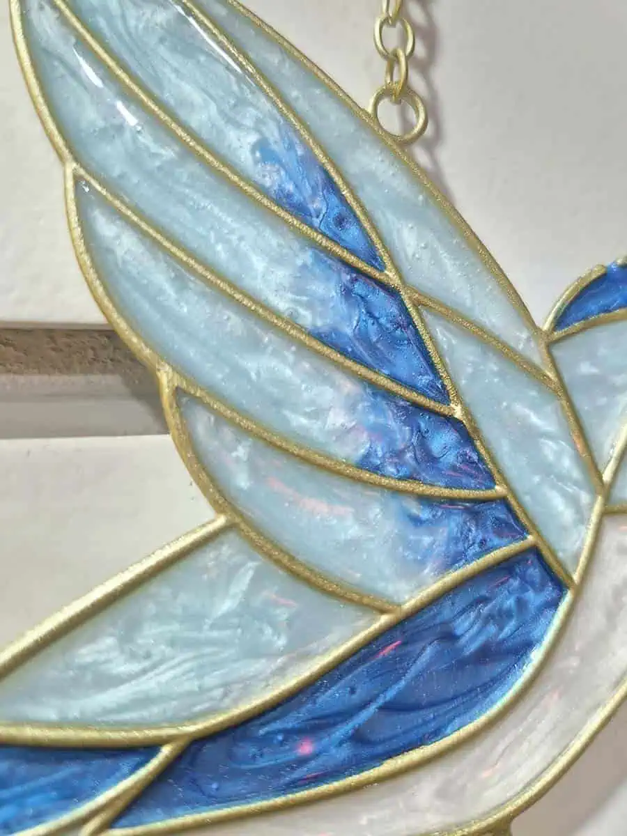 Atrapasol decorativo con colibrí celeste para colgar en ventana
