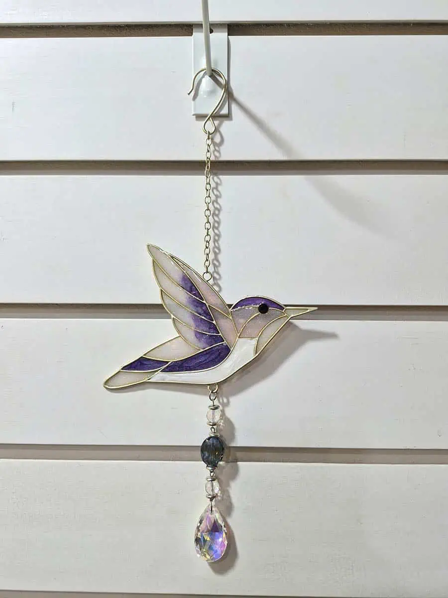 Atrapasol decorativo con colibrí violeta para colgar en ventana