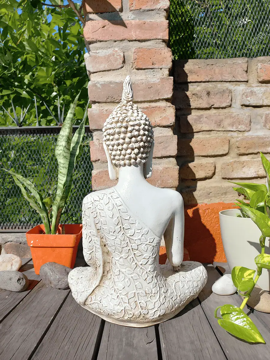 Buda de resina para exterior mediano de Conexión con la Tierra decorando jardín