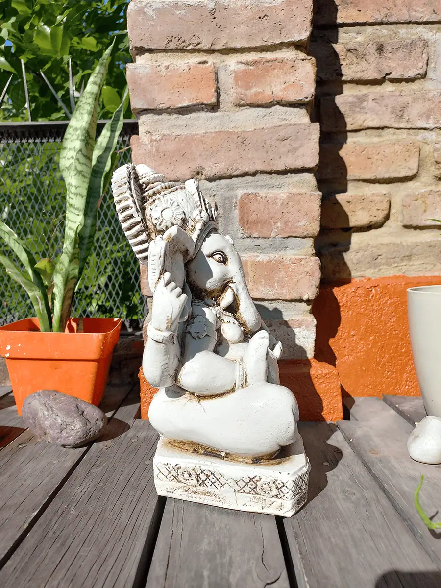 Ganesha de resina para exterior Portectora, Mudra Dhyna, chica para balcón o jardín