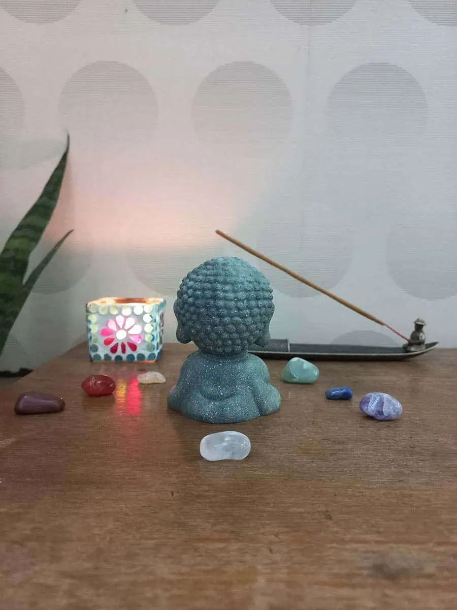 imagen de Buda bebe Mudra Namaskara