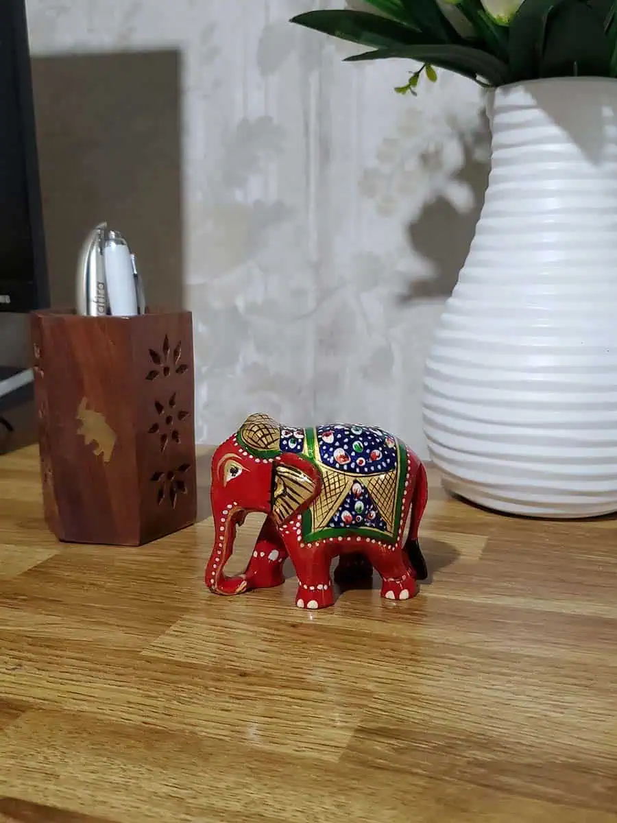 Elefante rojo 6,5cm de alto