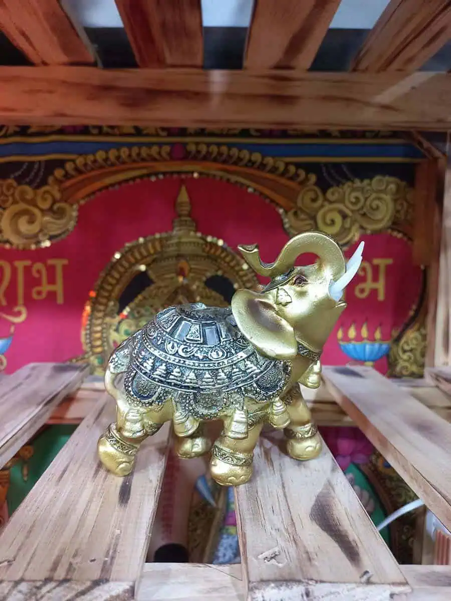 Elefante dorado con plateado 12cm de alto