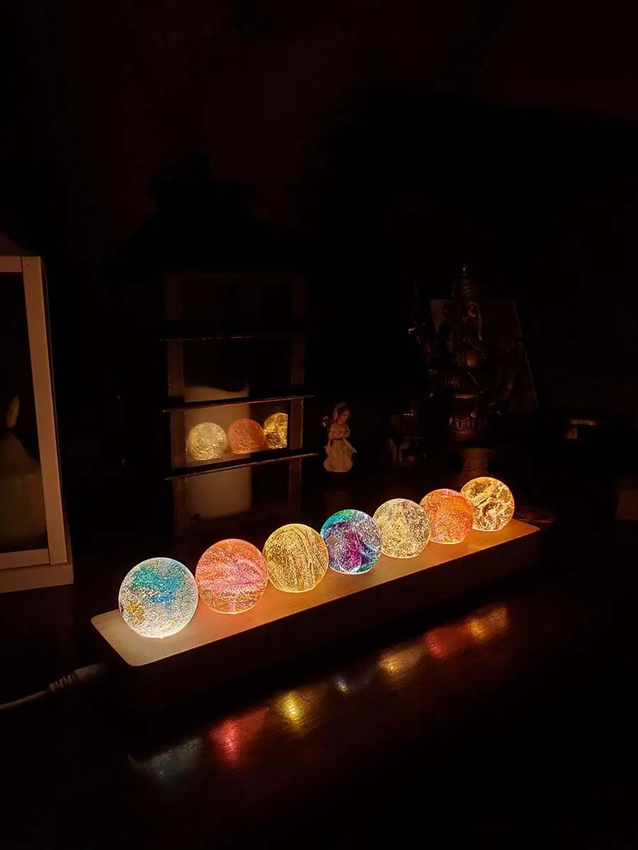 imagen de una esfera lampara de cristal 3D de 7 esferas de galaxia