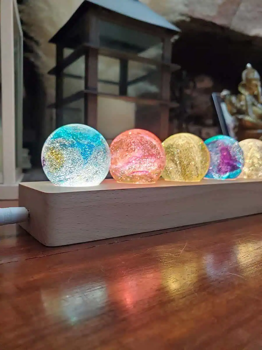 imagen de una esfera lampara de cristal 3D de 7 esferas de galaxia