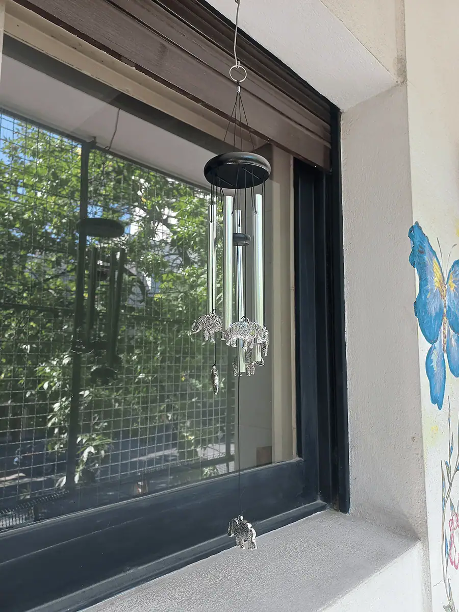 llamador de angeles con Elefantes plateados 