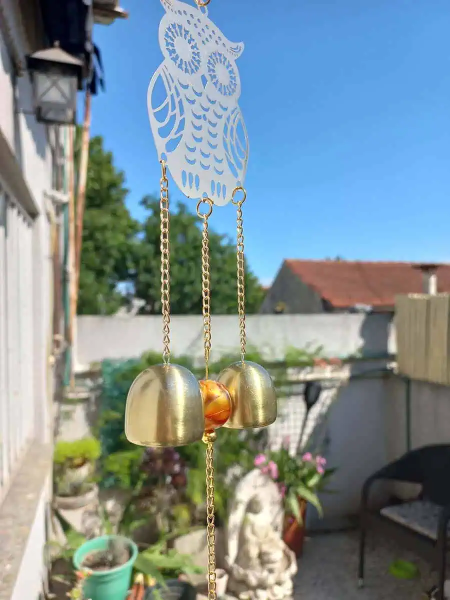 imagen de un llamador de angeles de lechuza