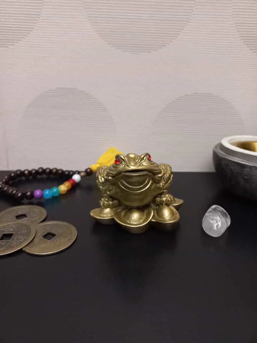 Rana del dinero Feng Shui en dorado