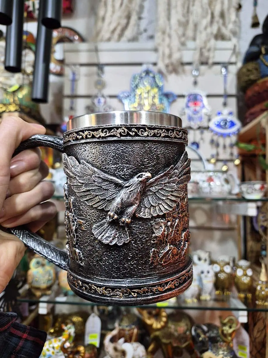 taza estilo medieval o vikinga de acero inoxcidable de aguila plateada