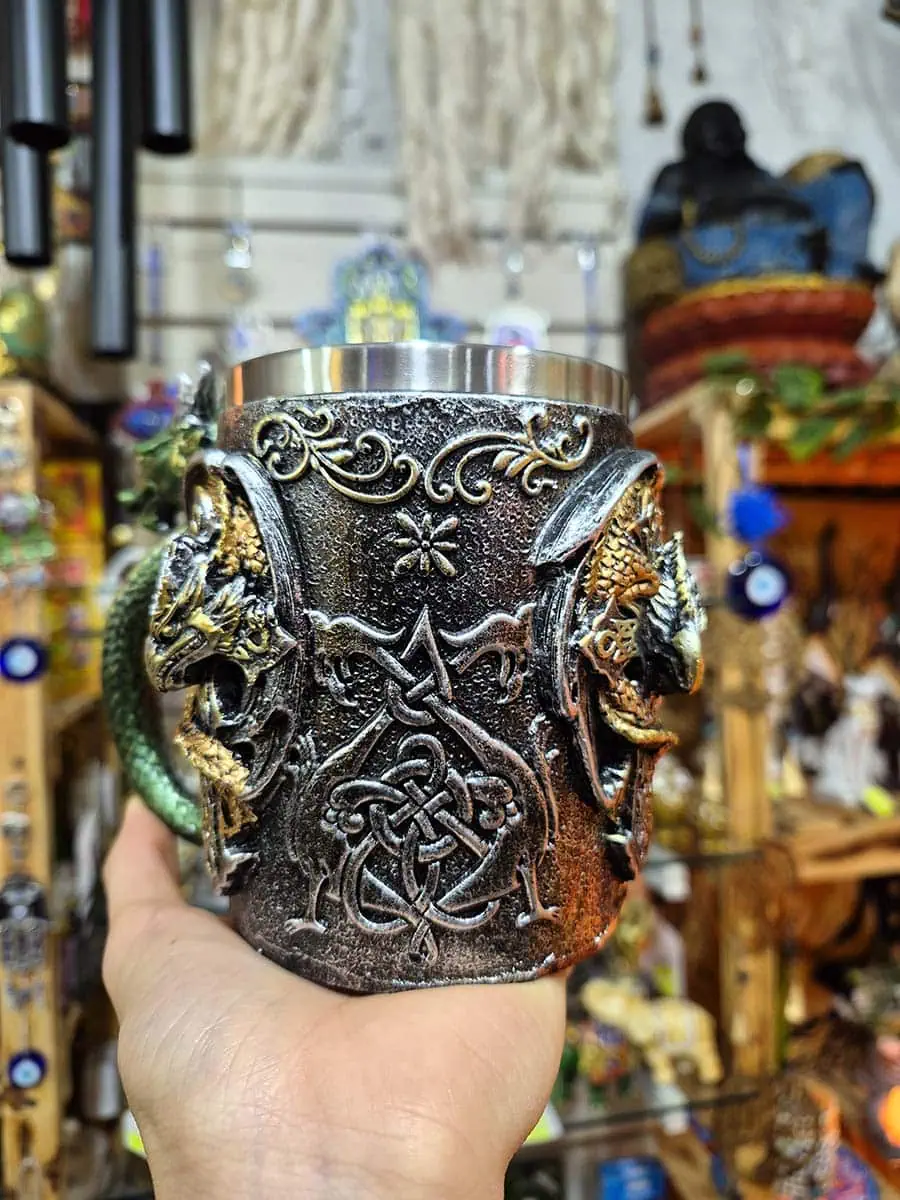 taza estilo medieval o vikinga de acero inoxcidable de Dragón